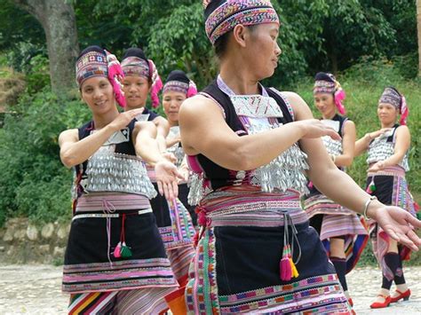 An Introduction To Chinas Dai People