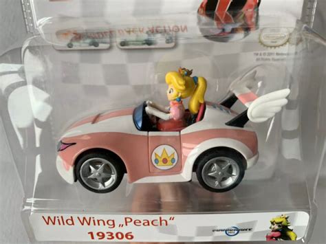 Nintendo Mario Kart Wii Wild Wing Peach Pull Back Action Pink Car