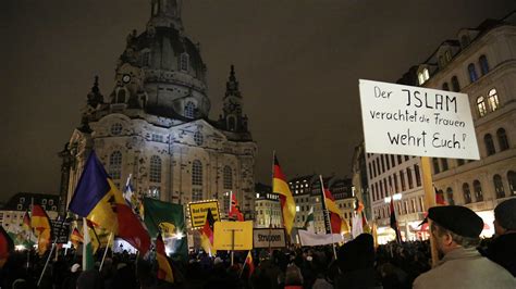 Anti Immigration Movement Splits Germany Feb 2015 The New York Times