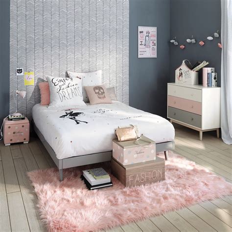Fell teppiche & fellimitat teppiche verleihen vor allem dem schlafzimmer den letzten schliff. Teppich aus Fellimitat rosa 120 x 180 cm Blush | Maisons ...