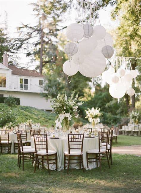 Oh boy do we have you covered with lots while not technically a backyard wedding (though the reception was held in the tiny townhouse planning a wedding in seventeen days is no easy feat, but cat and jonney pulled it off like absolute. DIY Backyard Wedding Ideas-2014 Wedding Trends Part 2 ...