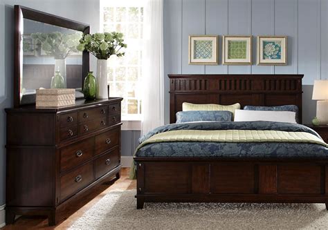 Elkins mission style cherry platform bed frame. Mission style bedroom | Brown furniture bedroom, King ...