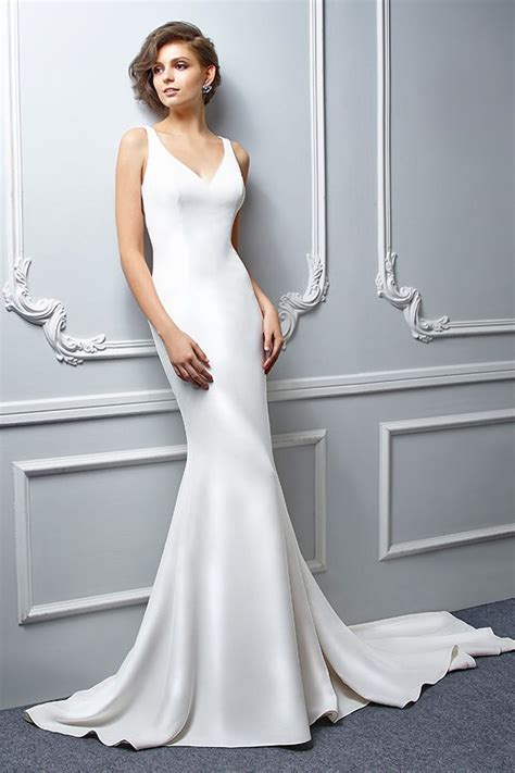 Lookbook Sleek Wedding Dress Wedding Dresses Luxury Wedding Dress