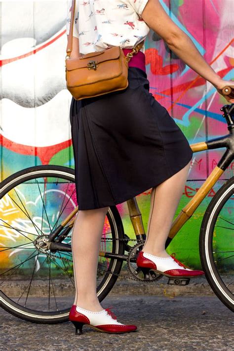 Bike In A Skirt The Pencil Skirt Challenge Bike Clothes Pencil Skirt Skirts
