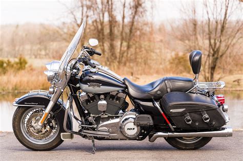 2012 Harley Davidson® Flhrc Road King® Classic Midnight Pearl