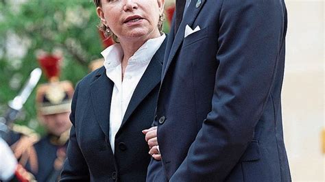 Отметок «нравится», 808 комментариев — angela merkel (@bundeskanzlerin) в instagram: Die Frau zu Luxemburg - Frau des Grossherzogs stürzt ...