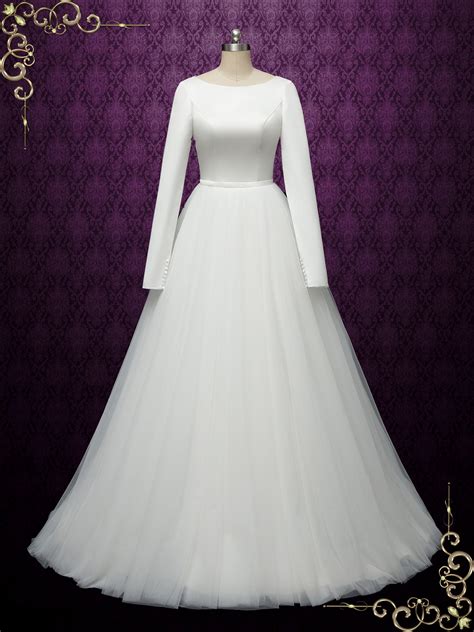 Simple Minimalist Wedding Dress With Lace Back Luna Ieie Bridal