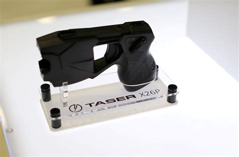 Taser Amazon Com Taser Pulse Self Defense Tool With Noonlight