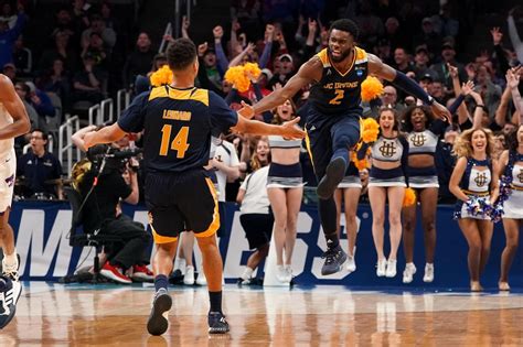 Mar 26, 2021 · is march madness on today? The best and worst from day 2 of March Madness All #sports ...