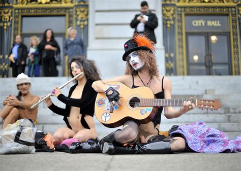 San Francisco Ban Nudity Mirror Online