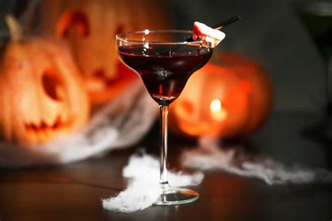 36 Hauntingly Good Halloween Party Ideas For Any Budget Stationers