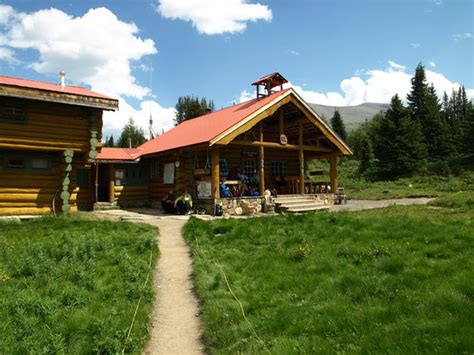 Assiniboine Lodge Lodge Reviews Deals Mount Assiniboine Provincial