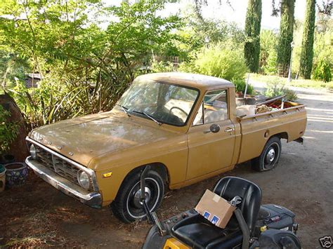 1973 Ford Courier 4×4 Blue Oval Trucks