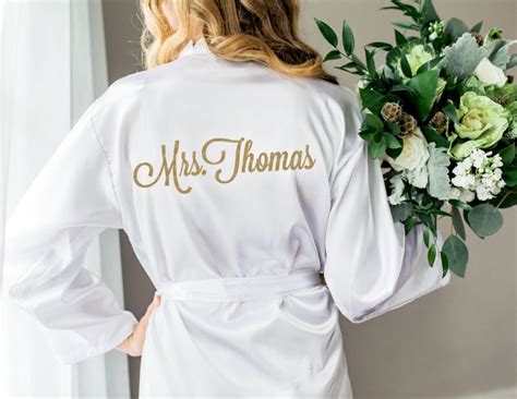 Wedding Robe For Bride And Bridesmaids Bridal Party Robes For Bride To