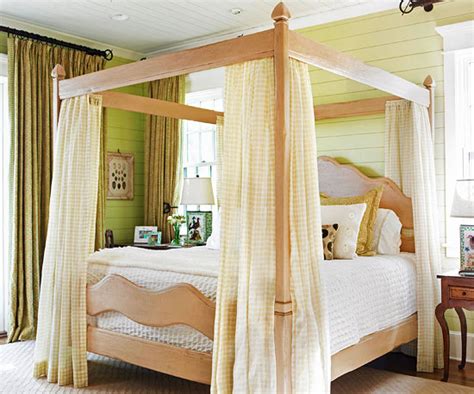 The best option to go with bedroom which has brown wood floors would be darker shade of. Modern Furniture: Modern Bedroom Decorating With Summer ...