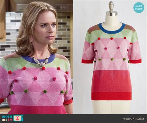 Kimmy fuller stephanie outfits necklace gibbler pom sweater purple jodie sweetin jeans 2x07 episode tv wornontv barber andrea clothes wardrobe. WornOnTV: Kimmy's colorblock sweater with pom poms on ...