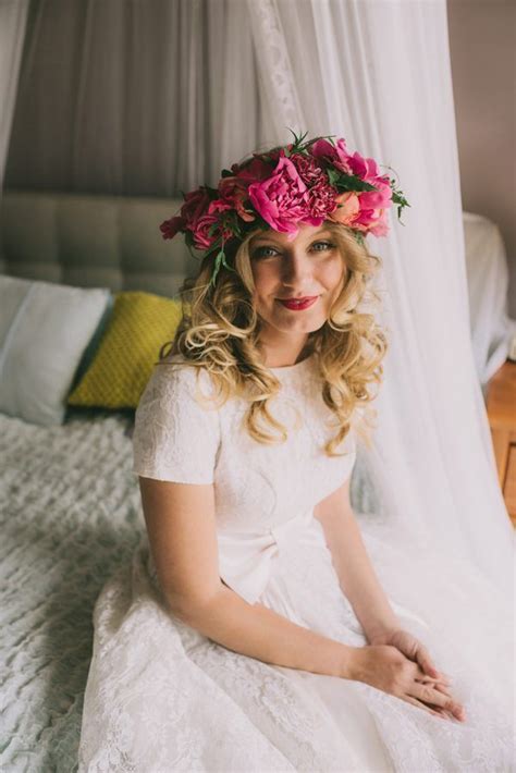 30 Unboring Floral Crowns For Stylish Brides Junebug Weddings