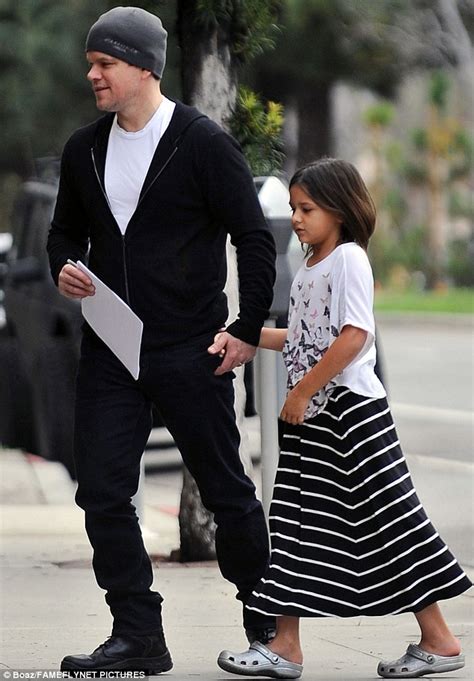 Matt damon podczas światowej premiery filmu marsjanin na mff w toronto (2015) imię i nazwisko matthew paige damon data i miejsce urodzenia 8 października 1970 cambridge, usa: Matt Damon spends quality time with daughter Gia in LA ...