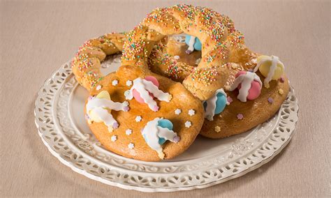 Scarcelle, la tradizione pasquale pugliese. Ricetta Scarcelle pugliesi pasquali - Paneangeli