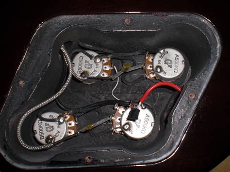 The plain old epiphone les paul standard can have either a regular maple top or a flat paint finish. Epiphone Slash Les Paul Pickup Wiring Diagram