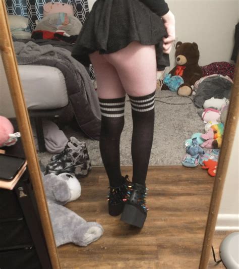Thigh Highs Make Everything Better Nudes Legs NUDE PICS ORG
