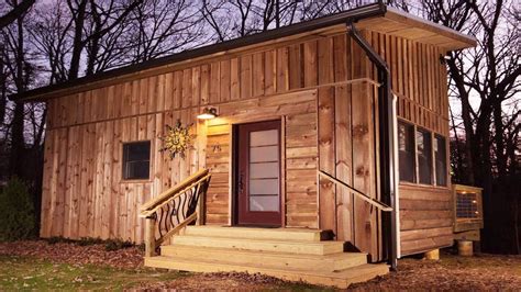 Quaint And Cozy Country Cabin Tiny Home Small Home Design Ideas