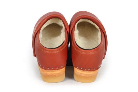 Closed Back Clog Shoe In Sienna Leather Troentorp Clogs