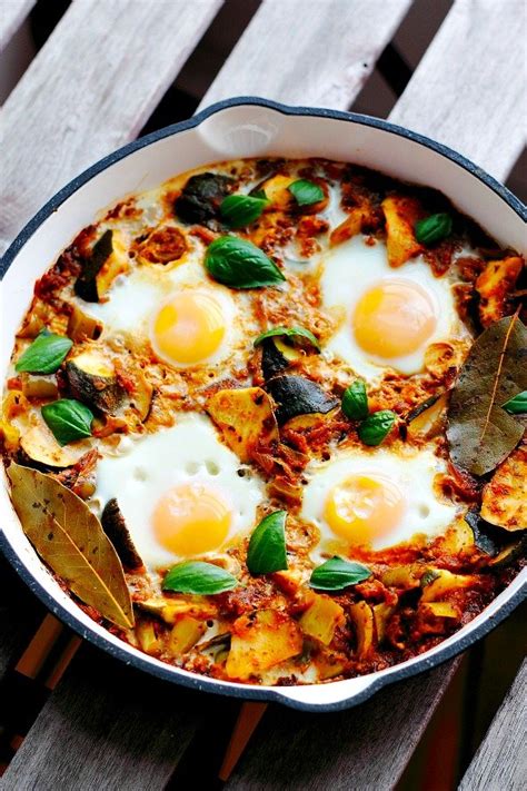 Shakshuka is a recommended authentic restaurant in tel aviv, israel, famous for shakshouka. Zucchini Shakshuka - Super Nummy