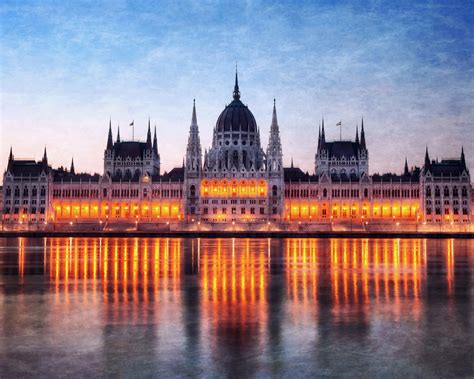 Wallpaper Hungary Budapest Parliament Building At Night Danube River