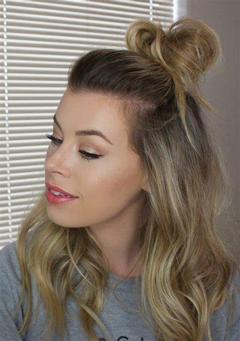 This Gorgeous Half Up Messy Bun Is Purely Meant For Oval Facial