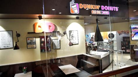 던킨도너츠의 다양한 혜택과 이벤트 그리고 신제품. Dunkin' Donuts Tumbang: Tak Bayar THR & Potong Gaji Karyawan