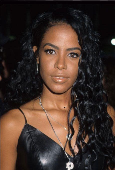 Pin By Pyt Demo On Aaliyah Photoshoots In 2020 With Images Aaliyah Hair Aaliyah Haughton