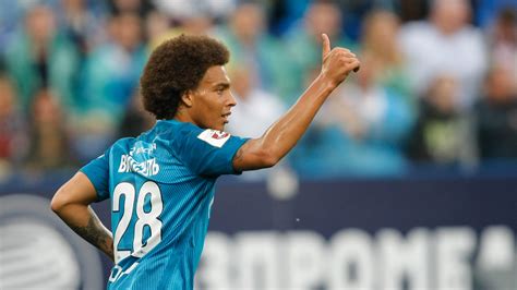Know about his bio, wiki, net worth, nationality, including his dating life, girlfriend net worth, salary, and income. BVB-Star Axel Witsel im Interview: "Ich habe oft geweint ...