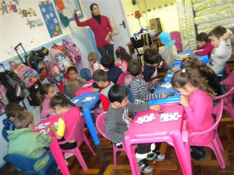 Escola Municipal De Educação Infantil Paulistinha Maio 2012