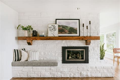 29 Standout Décor Ideas For Above Your Fireplace