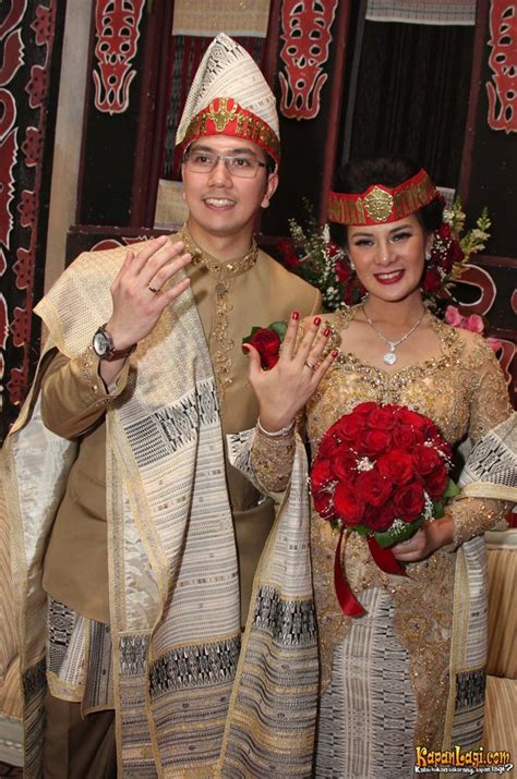 Word dimana lebel undangan biasanya digunakan untuk mencetak nama yang di undang pada download juga versi undangan lainnya : Contoh Undangan Pernikahan Suku Batak - Contoh Isi Undangan