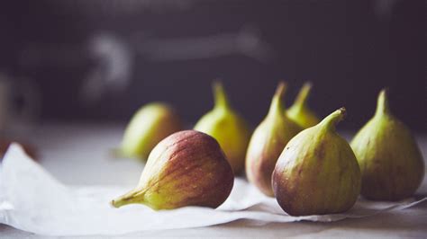 A Guide To Buying And Storing Fresh Figs The Neff Kitchen