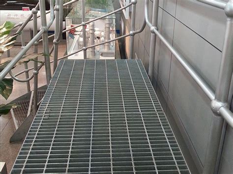 Welded Steel Grating For Stair Treads Walkway Platform And Various Floor