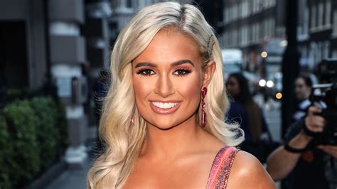 love island s molly mae hague responds to rumours she s in therapy television radio borders