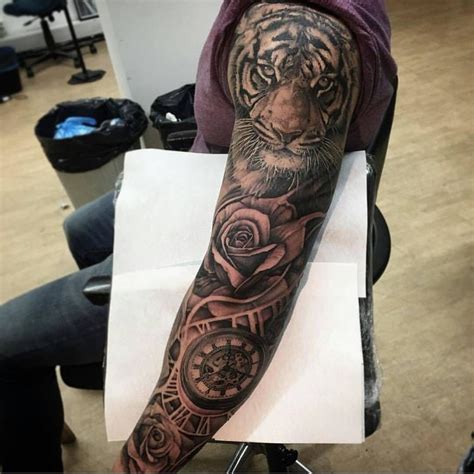 De Fotos De Tatuajes En El Brazo Para Hombres