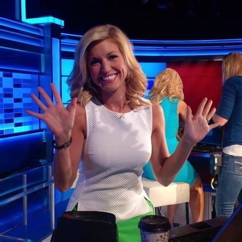 Ainsley Earhardt Age 43 Photos And Fakes 82 Pics Play Nude Naked