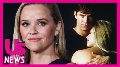 reese witherspoon shares about explicit sex scene with mark wahlberg she didn t want to do