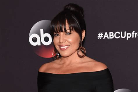 Greys Anatomy Actress Sara Ramirez Comes Out As A Bisexual