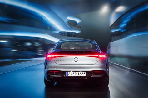 2022 Mercedes Benz Eqs Flagship Electric Sedan Comes Into