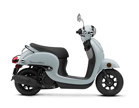 Fun comes in many sizes. 2019 Honda Metropolitan Guide • Total Motorcycle
