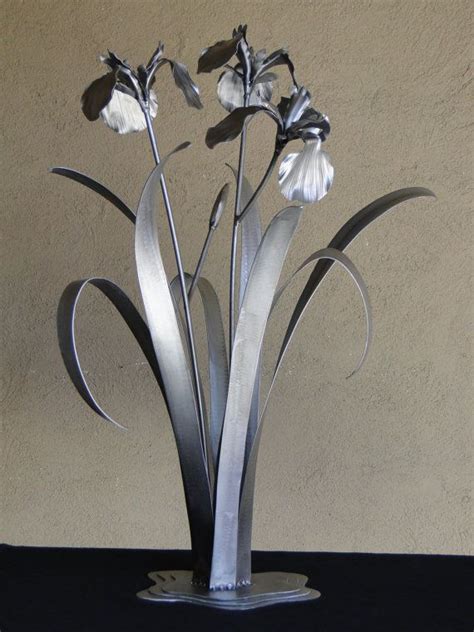 Pin On Metal Flowers
