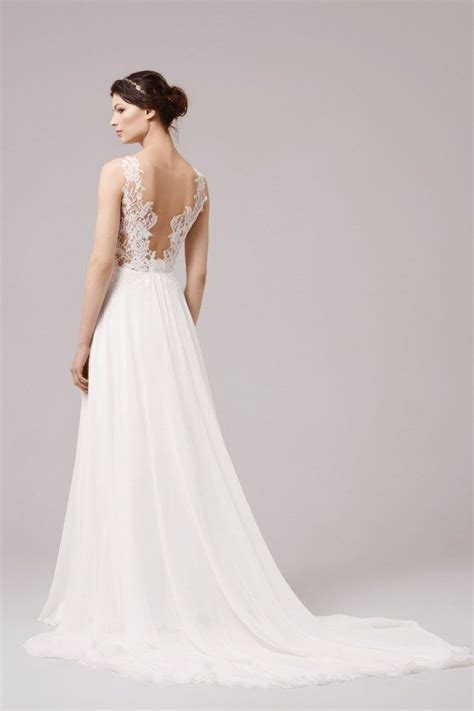 Das neueste hochzeitskleid design ist. DAS sind die schönsten rückenfreien Brautkleider 2018 ...