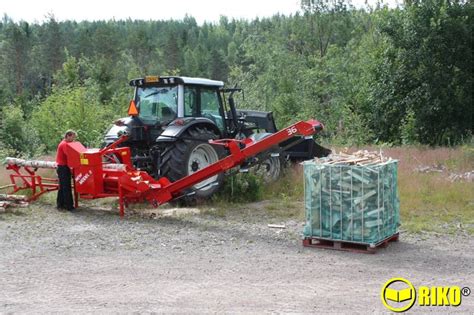 Hardwoods are a mix that may include ash, beech, oak, maple, eucalyptus, chestnut. Riko UK | WP36TR-10 Firewood Processor