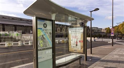 Bus Paris fait entrer ses abris voyageurs dans lère numérique