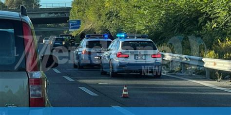 Violento Incidente Sullasse Mediano Ferito Centauro E Traffico In